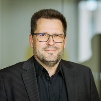 Porträtfoto Dirk Lippik