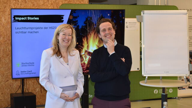 Prof. Sophia Keil und Stefan Ganz beim Aschlussworkshop Impact Stories an der HSZG