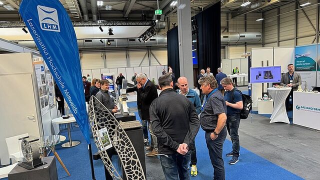 Messestand des Laserinstitut Hochschule Mittweida auf der rapid.tech 3D
