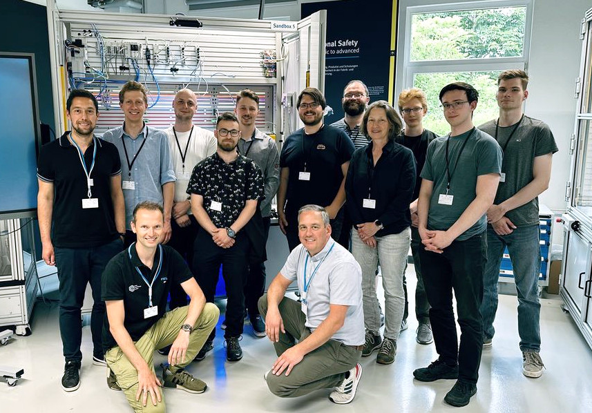 Gruppenfoto im Festo Experience Center