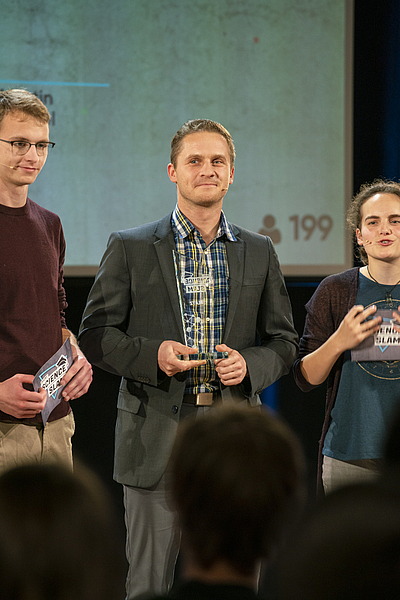 Clemens Schneider Gewinner des Science Slam Saxony5